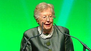 Marta Weeks receives the inaugural 2008 L. Austin Weeks Medal