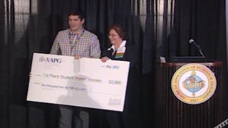 Sue Waters presents 2013 Best Student Poster Presentation Awards