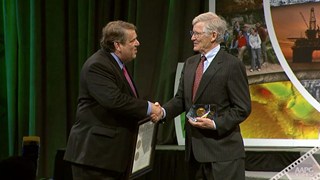 Larry Meckel receives the 2017 Sidney Powers Award