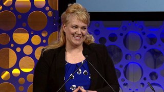 Deborah Morgan receives the 2018 Teacher of the Year Award