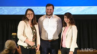 Beth Strickland and Ayse Uvwo present 2019 Best Student Poster Presentation Awards